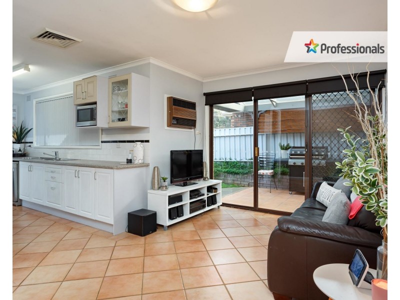 24 Merinda Crescent, Kooringal NSW 2650