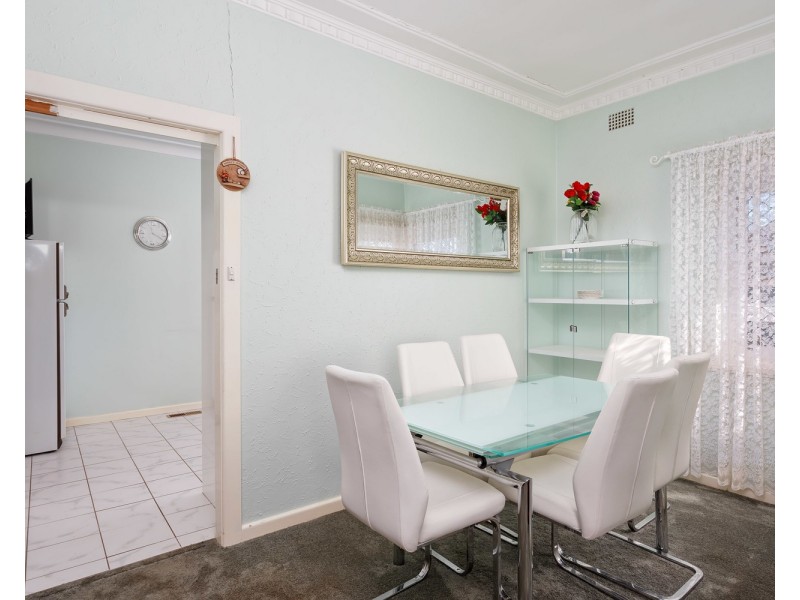 156 Fernleigh Road, Mount Austin NSW 2650