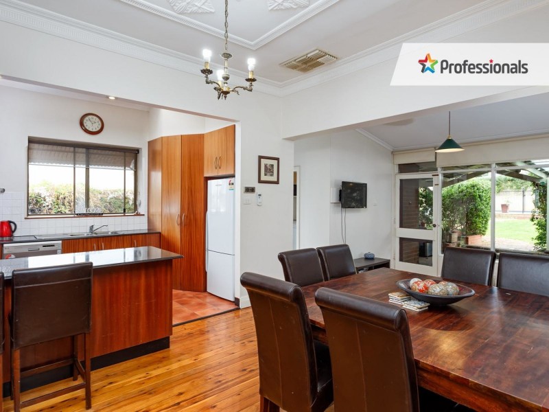 96 Coleman Street, Wagga Wagga NSW 2650