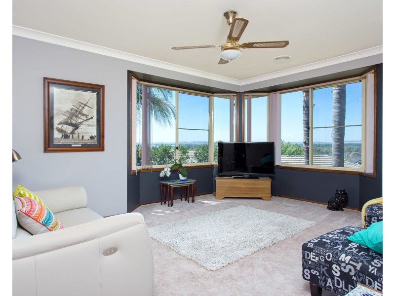 70 Simkin Crescent, Kooringal NSW 2650