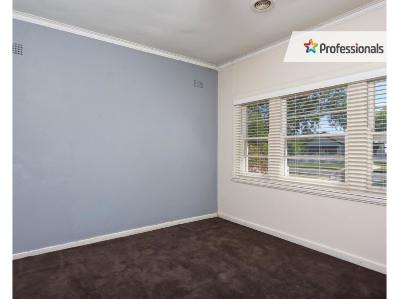 10 Sullivan Avenue, Wagga Wagga NSW 2650