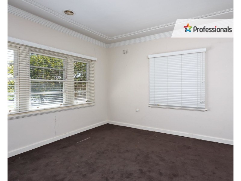 10 Sullivan Avenue, Wagga Wagga NSW 2650