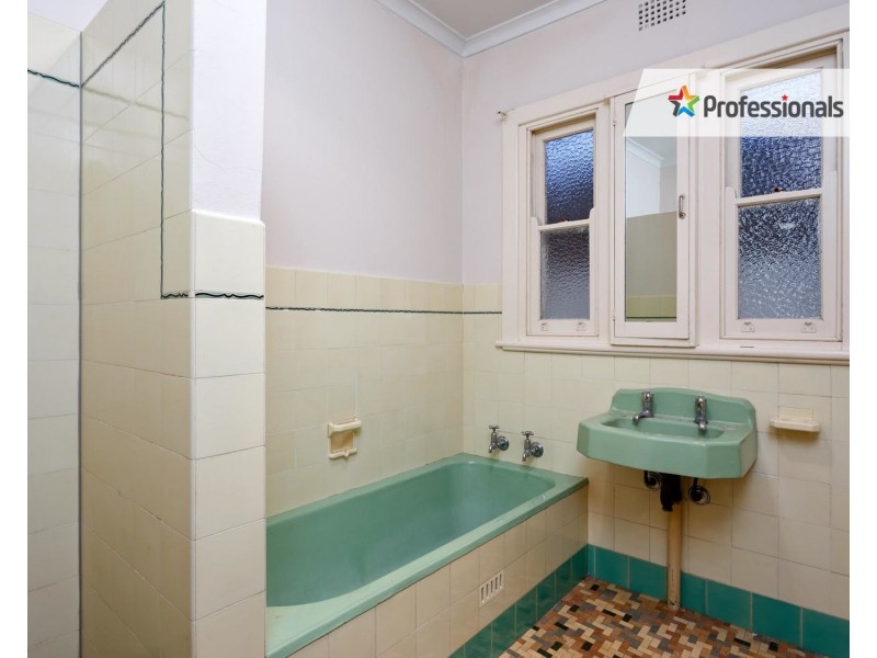 10 Sullivan Avenue, Wagga Wagga NSW 2650