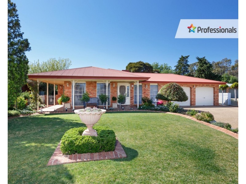 6 Nara Place, Glenfield Park NSW 2650