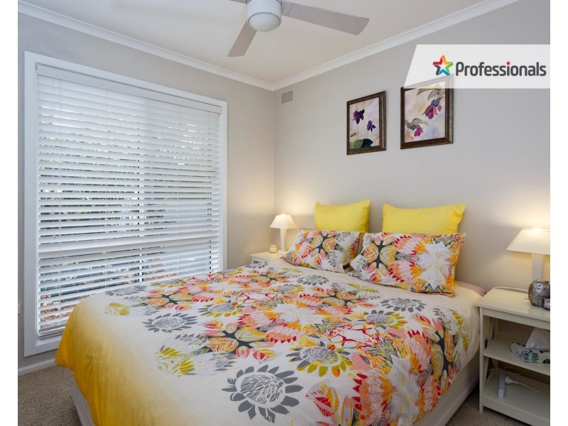 14 Silverwood Road, Lake Albert NSW 2650