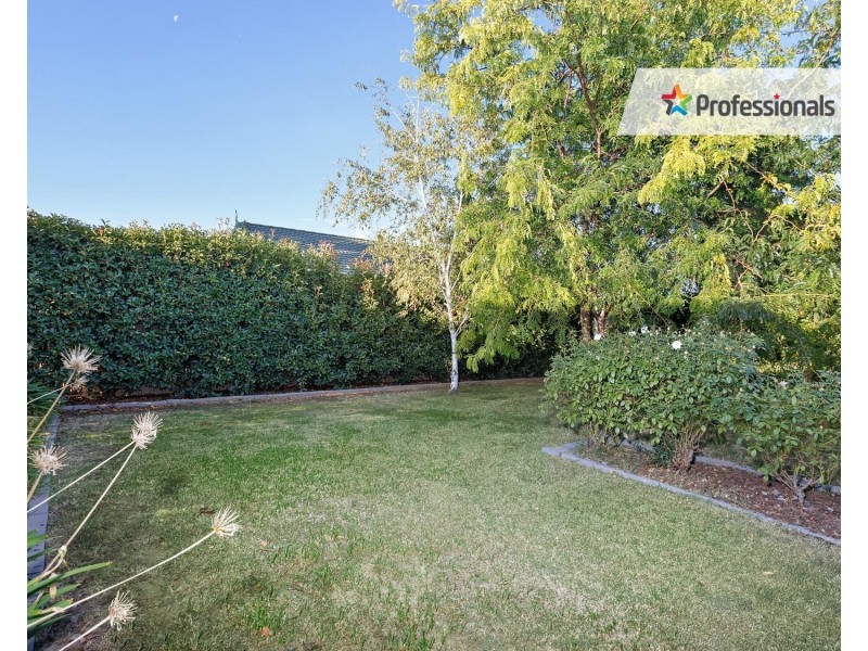 6 Grampian Place, Tatton NSW 2650
