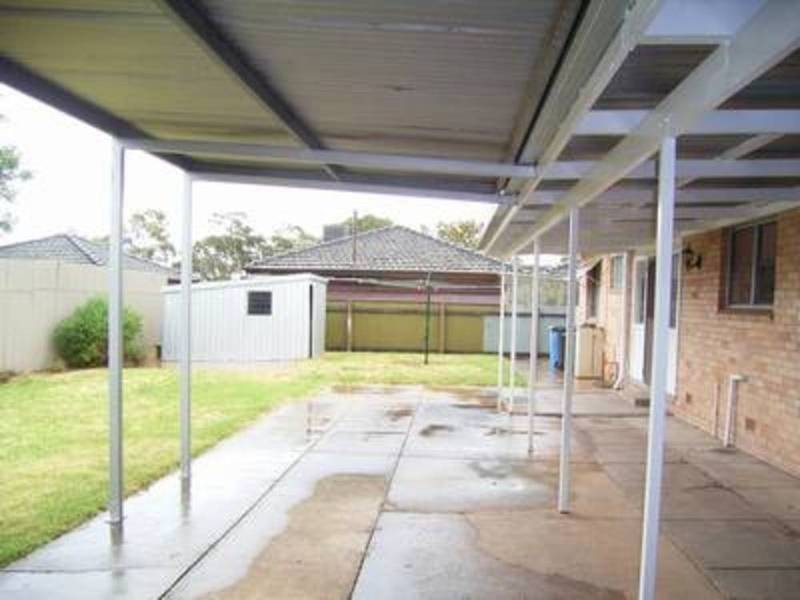 18 Lusher Avenue, Turvey Park NSW 2650