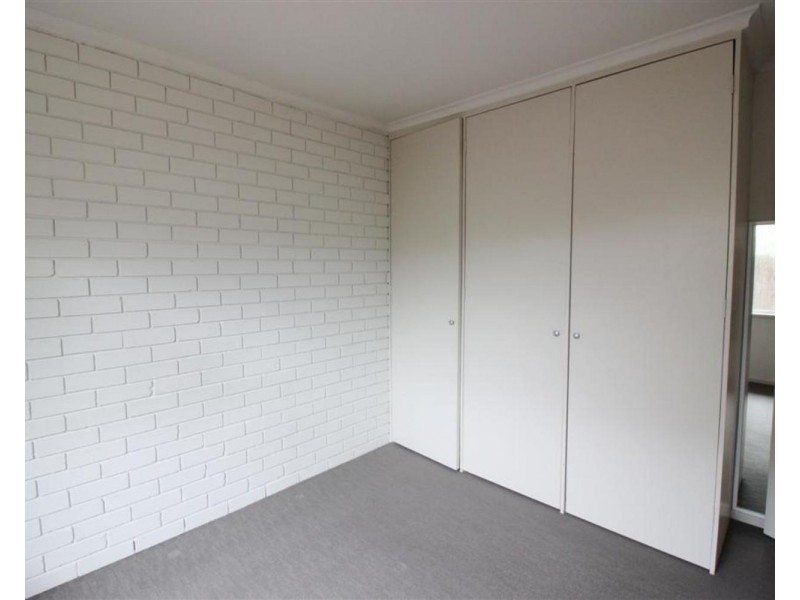 3/2 Fairbairn Avenue, Kooringal NSW 2650