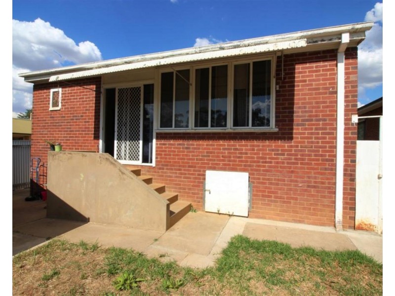 12/A Tucker Street, Turvey Park NSW 2650