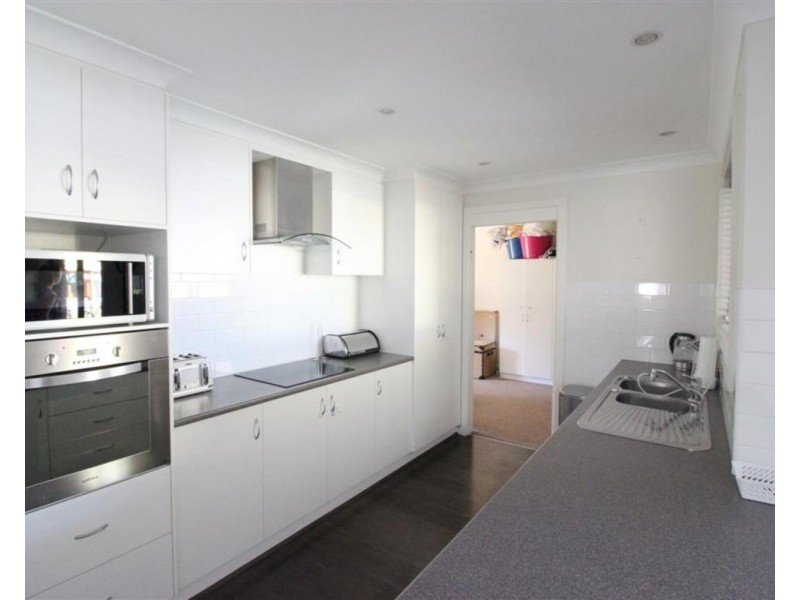 39 Walana Crescent, Kooringal NSW 2650