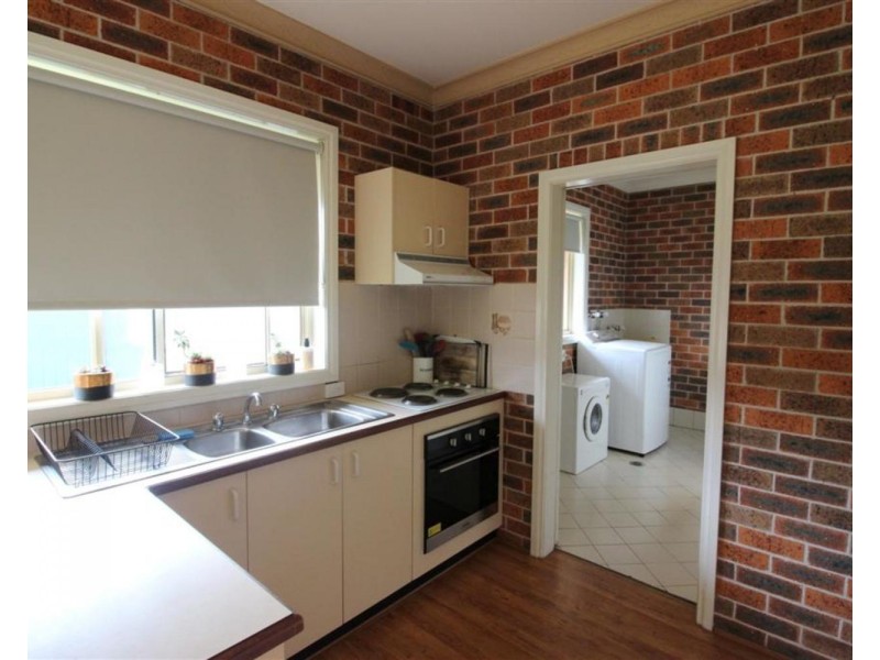 2/76 Brookong Avenue, Wagga Wagga NSW 2650