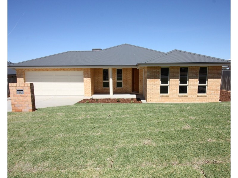 16 Samson Avenue, Estella NSW 2650