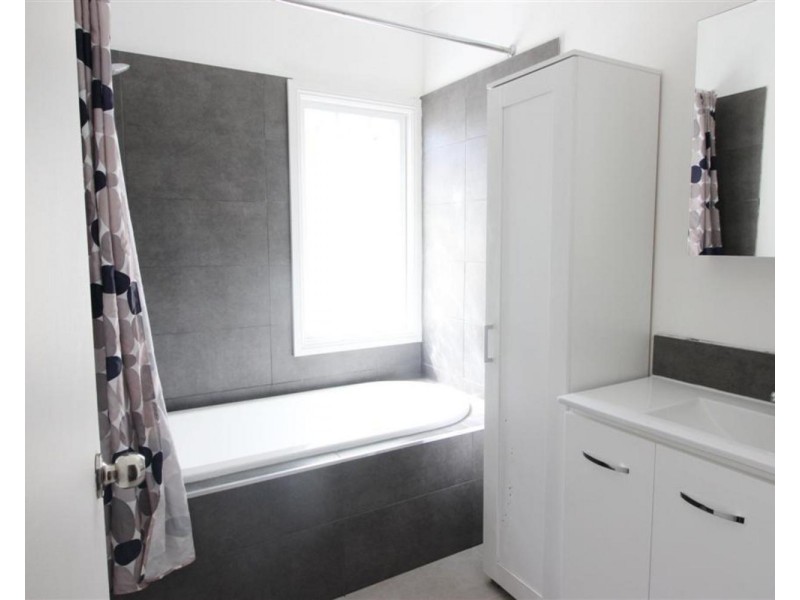 18 Beltana Avenue, Mount Austin NSW 2650