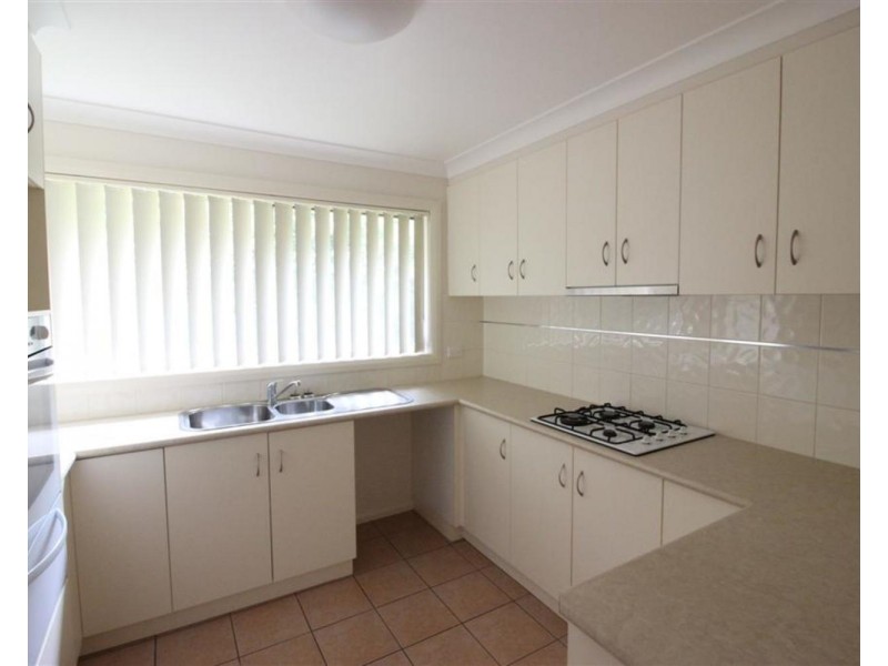 21 Barrima Drive, Glenfield Park NSW 2650