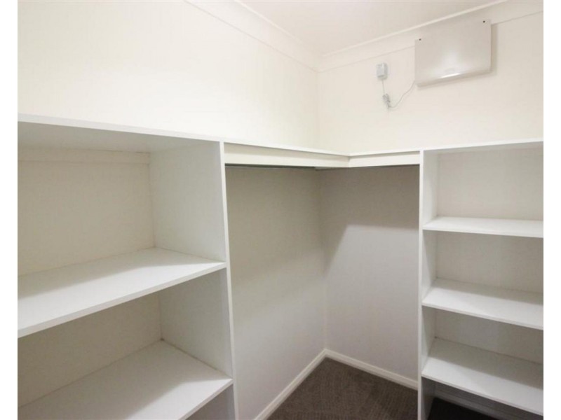 21 Barrima Drive, Glenfield Park NSW 2650