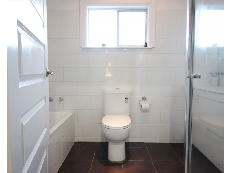 7 Gloucester Street, Junee NSW 2663