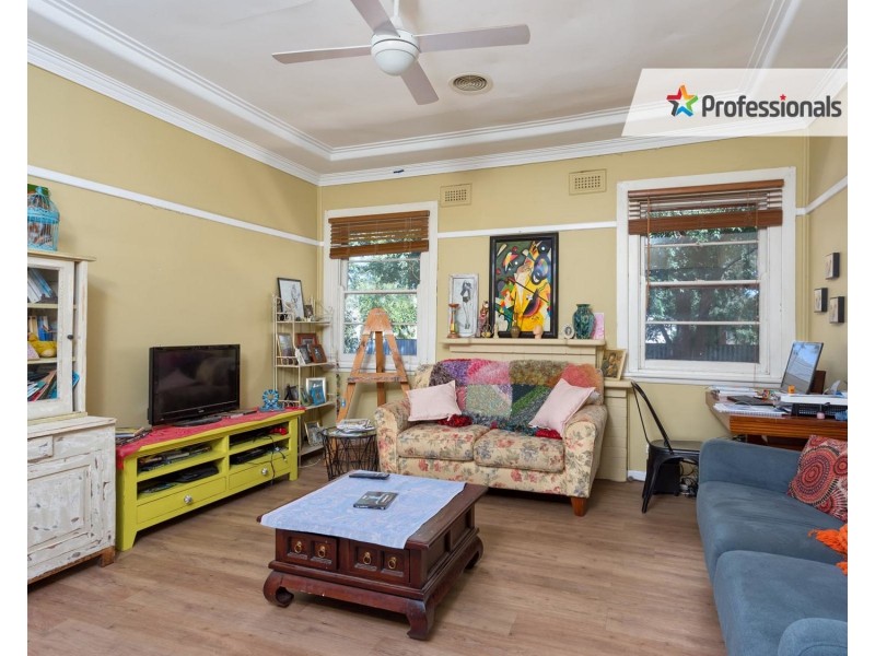 19 Sullivan Avenue, Wagga Wagga NSW 2650