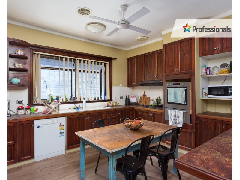 19 Sullivan Avenue, Wagga Wagga NSW 2650