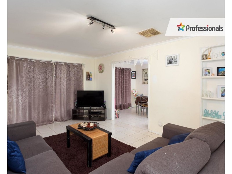 3 Naretha Street, Glenfield Park NSW 2650