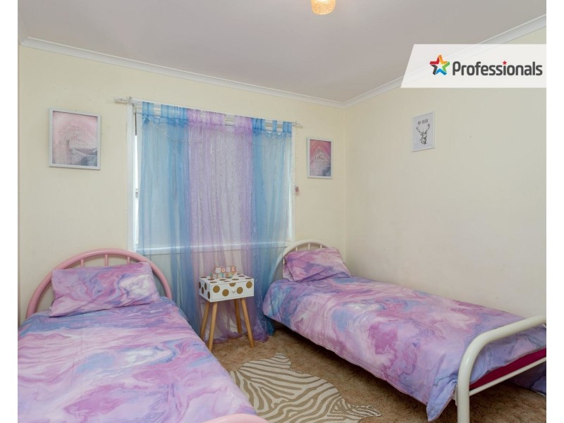 3 Naretha Street, Glenfield Park NSW 2650