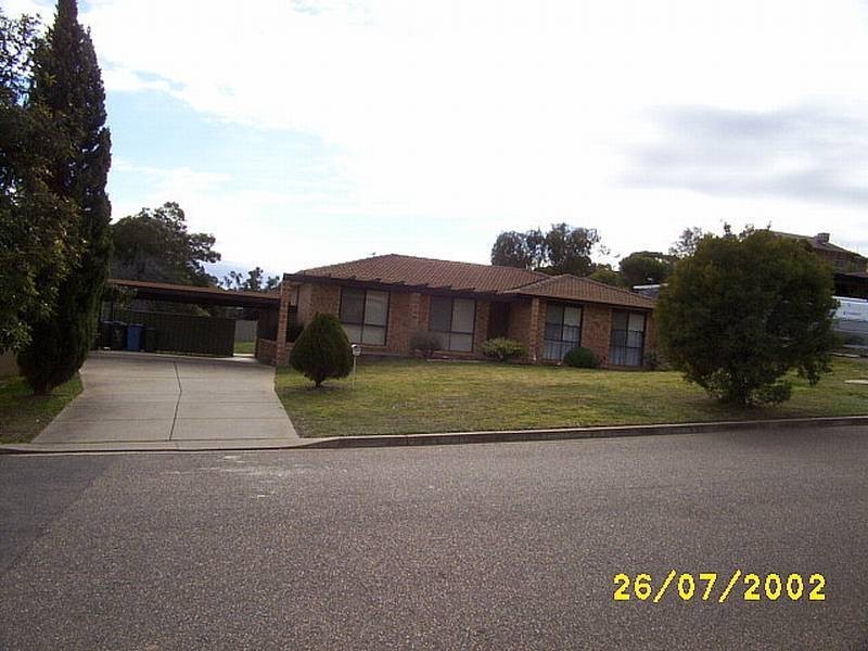 33 Allambie Way, Mount Austin NSW 2650