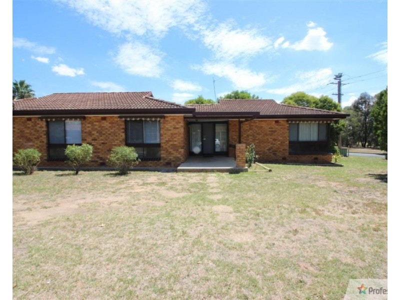 34 Maher Street, Tolland NSW 2650