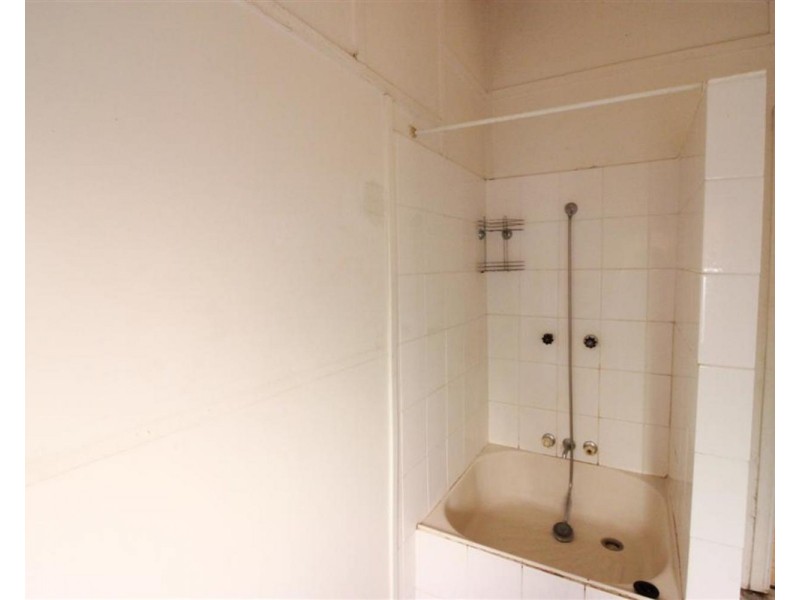 60 Urana Street, Turvey Park NSW 2650