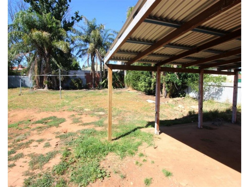 60 Urana Street, Turvey Park NSW 2650