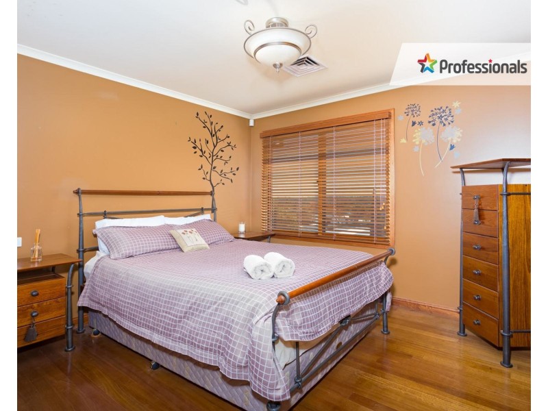 25 Athol Street, Turvey Park NSW 2650