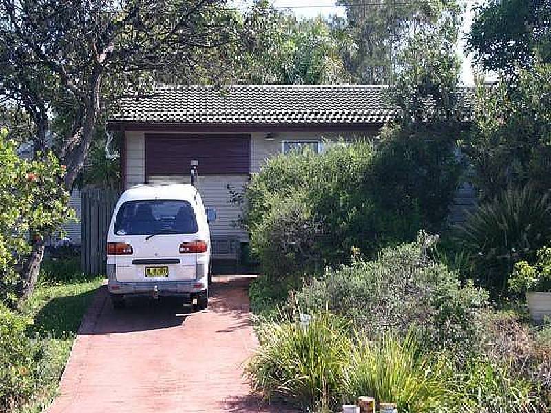 5 Longs Road, Bateau Bay NSW 2261