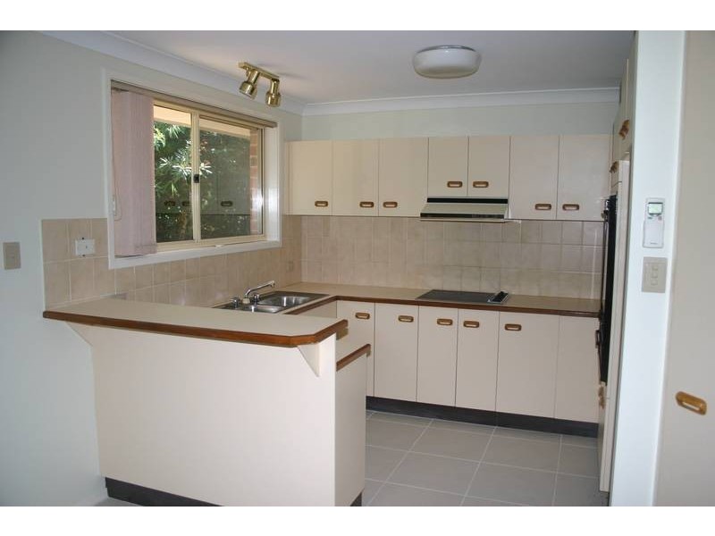 6/93 Old Gosford Road, Wamberal NSW 2260