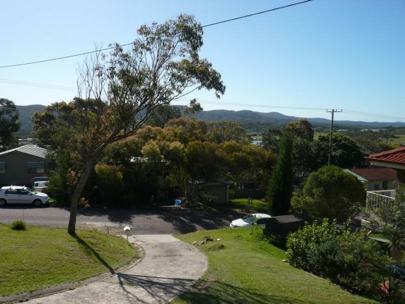 39 Lowanna Avenue, Forresters Beach NSW 2260
