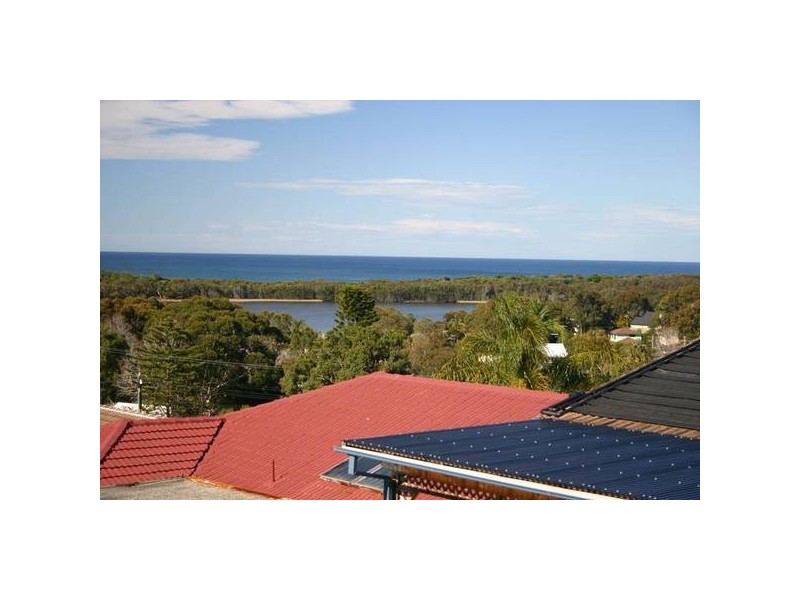 15 Braemar Drive, Wamberal NSW 2260