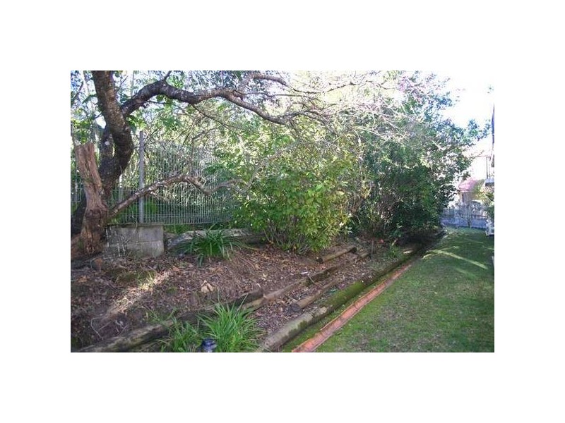 2/2 Broadview Ave , Gosford NSW 2250
