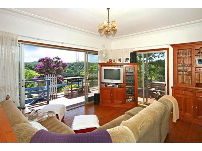 80 Hillside Road, Avoca Beach NSW 2251