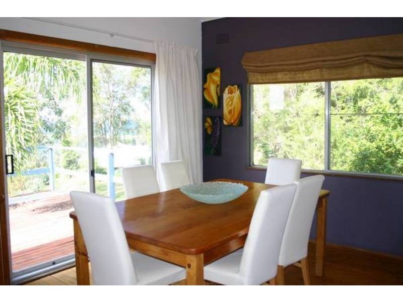 80 Hillside Road, Avoca Beach NSW 2251