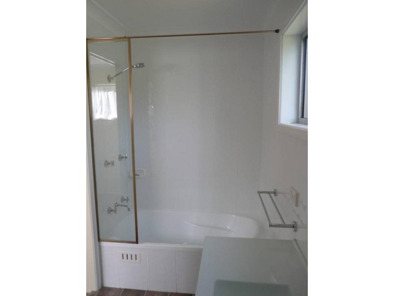 2/596 The Entrance Road, Wamberal NSW 2260