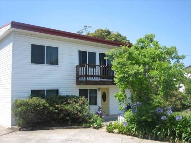 30 Joan Street, Forresters Beach NSW 2260