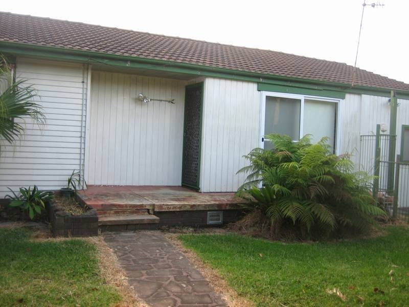 953 The Entrance Road, Forresters Beach NSW 2260