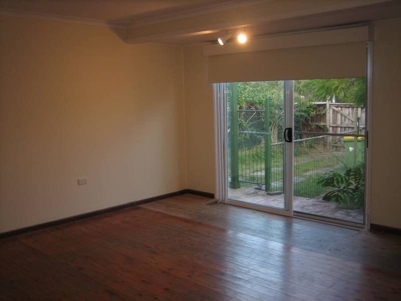 953 The Entrance Road, Forresters Beach NSW 2260