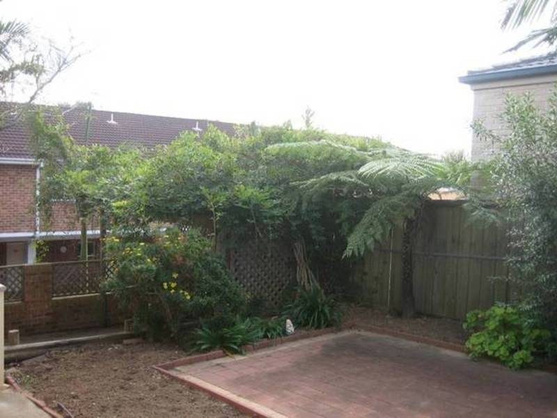 2/15 Maas Parade, Forresters Beach NSW 2260