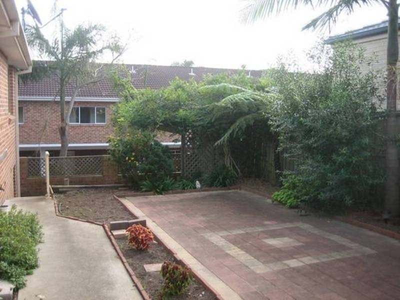 2/15 Maas Parade, Forresters Beach NSW 2260