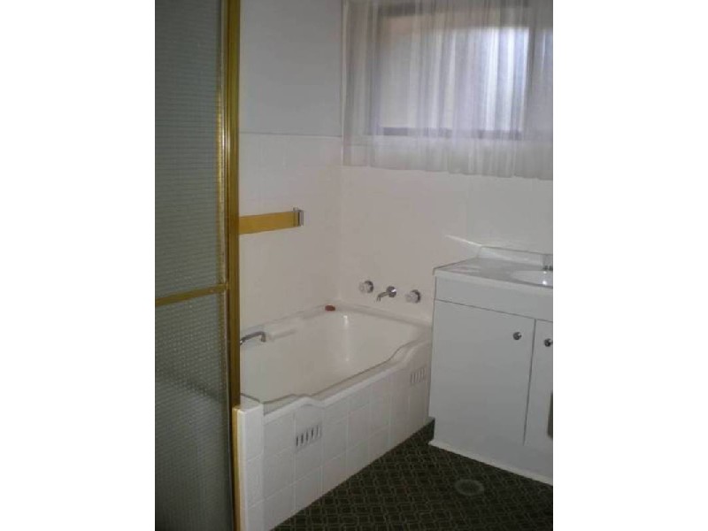 2 Winston Street, Wamberal NSW 2260