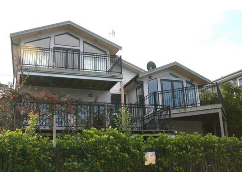 708 The Entrance Road, Wamberal NSW 2260
