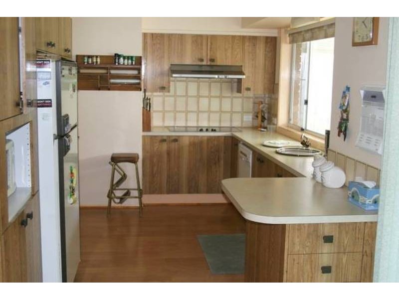 14 Joan Street, Forresters Beach NSW 2260