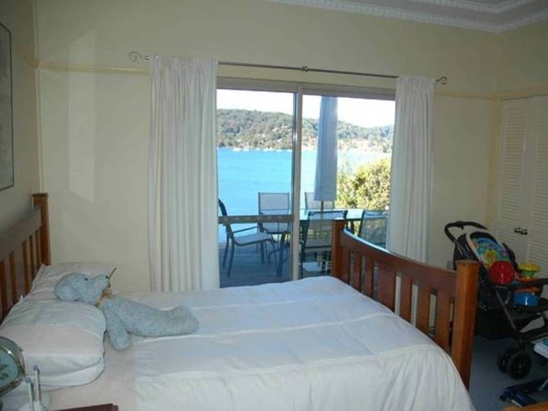 13 Wharf Street, East Gosford NSW 2250