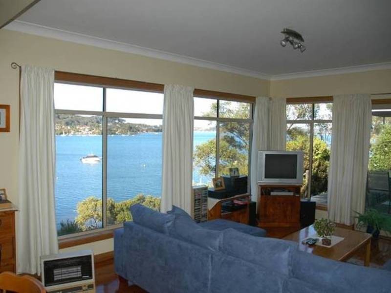 13 Wharf Street, East Gosford NSW 2250