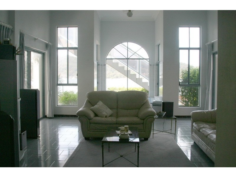 25 Caroline Street, East Gosford NSW 2250