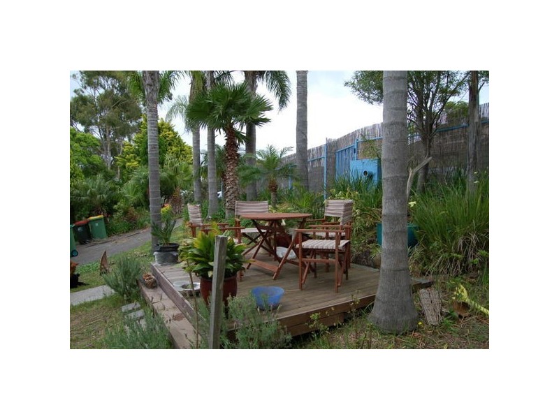 58 Promenade Avenue, Bateau Bay NSW 2261