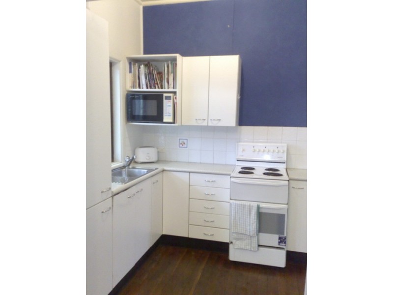 39 Forresters Beach Road, Forresters Beach NSW 2260